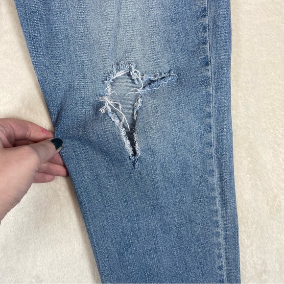 Levi’s boyfriend mid rise jeans distressed size 31 - Picture 4 of 7